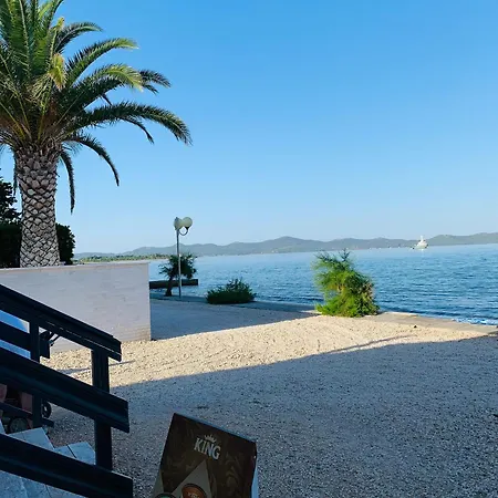 شقة Rajna-only For Families And Quiet Vacation زادار
